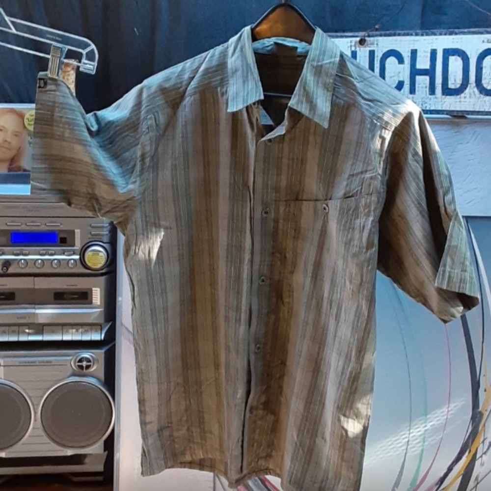 Salomon Button Down!